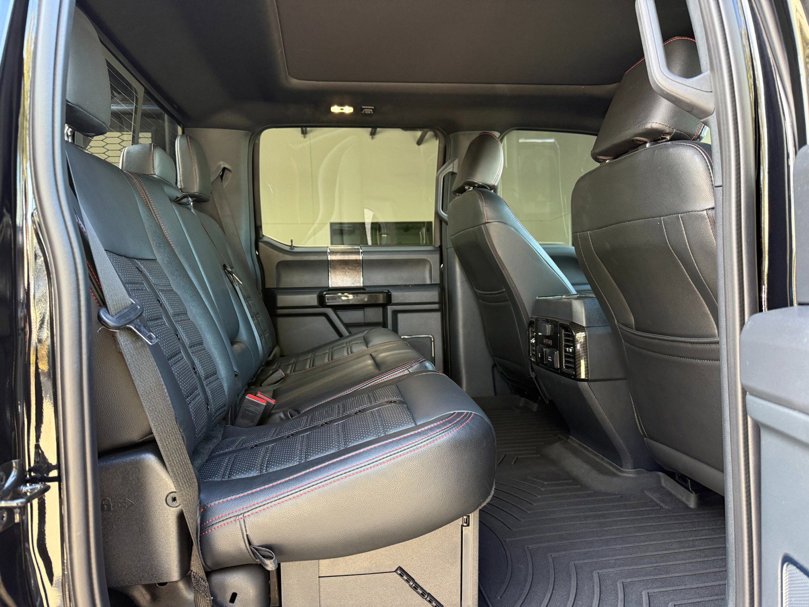 Used 2022 Ford F250 Lariat w/ Lariat Ultimate Package image 39