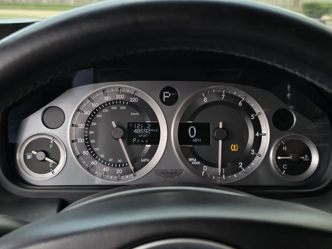 Used 2012 Aston Martin Virage Coupe RWD image 12
