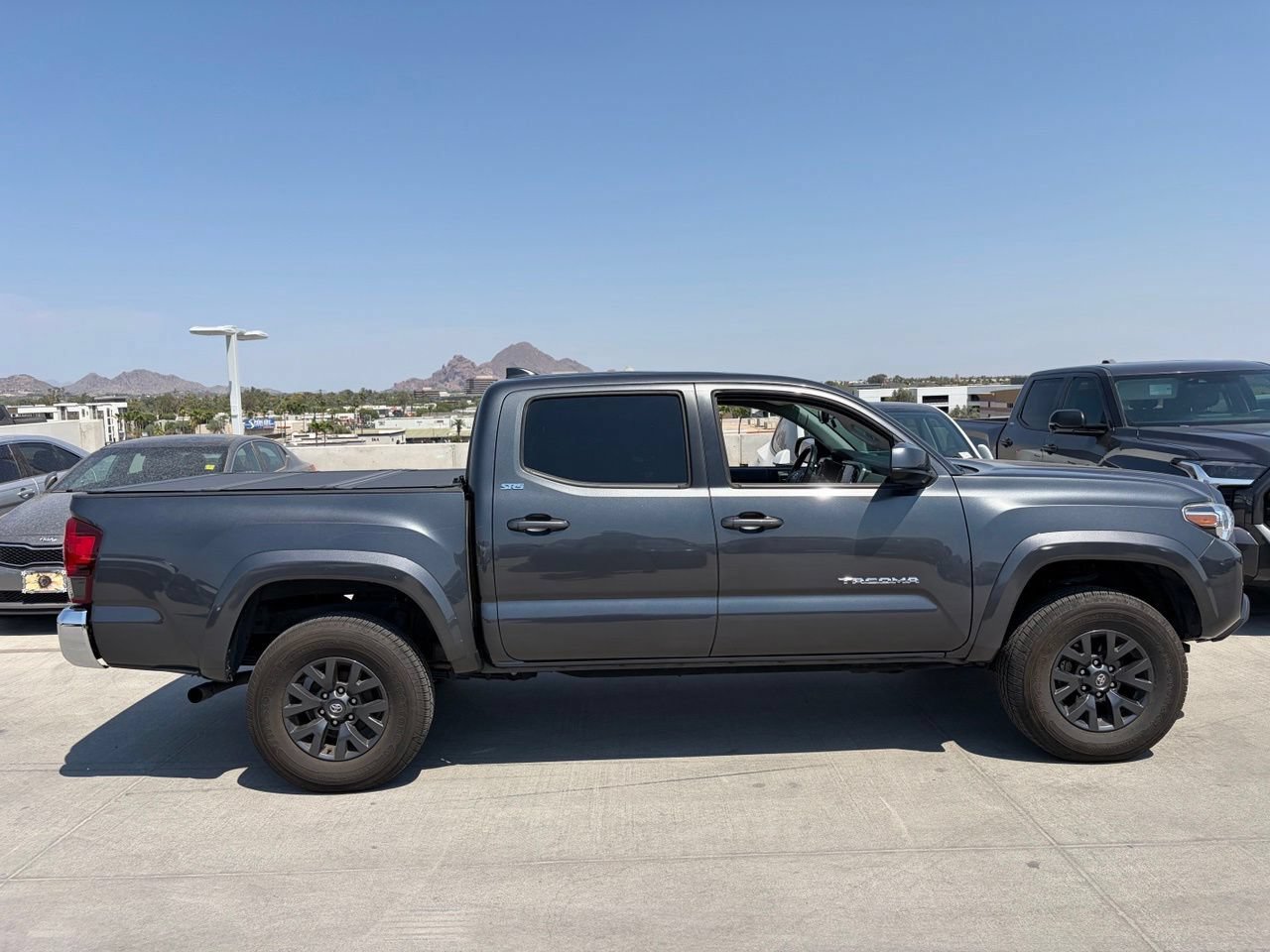 Used 2022 Toyota Tacoma SR5 RWD image 3