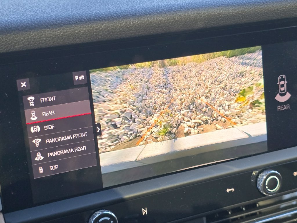 Used 2025 Porsche Macan AWD/4WD image 24