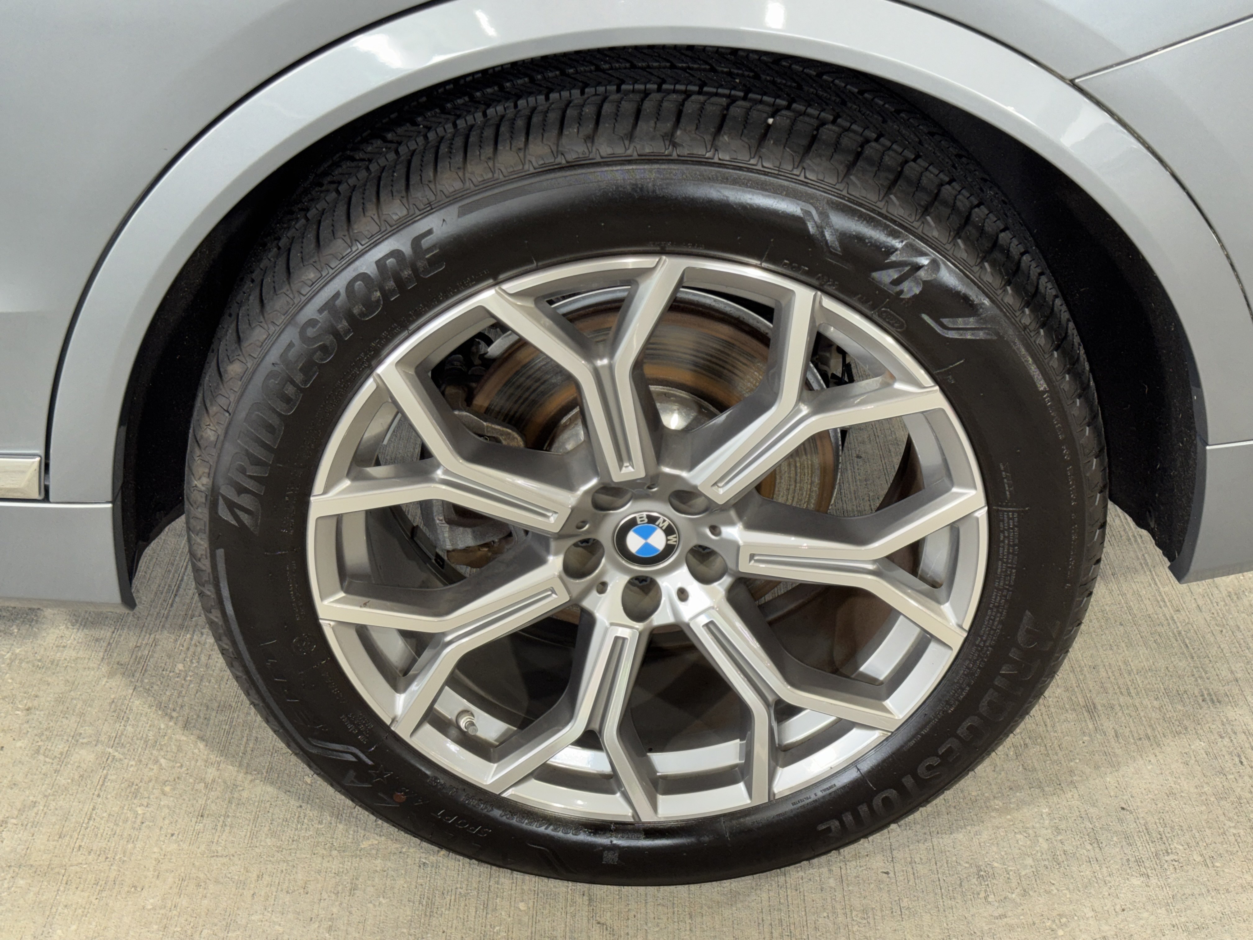 Used 2024 BMW X7 xDrive40i AWD/4WD image 39