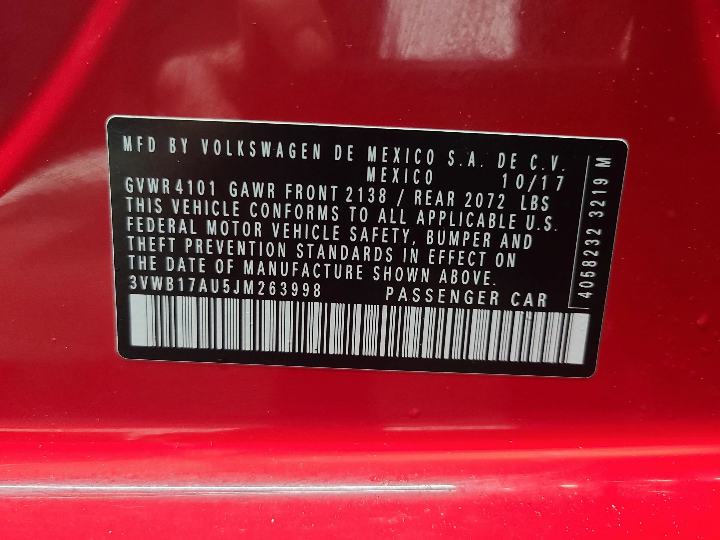Used 2018 Volkswagen Golf SE image 3
