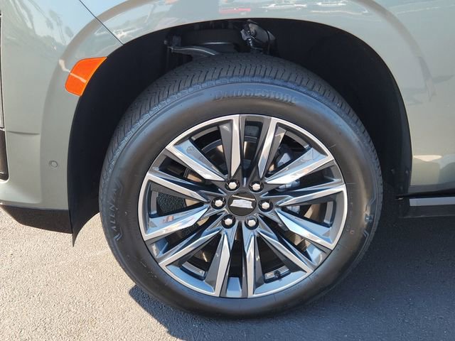 Used 2023 Cadillac Escalade ESV Sport w/ Touring Package image 8