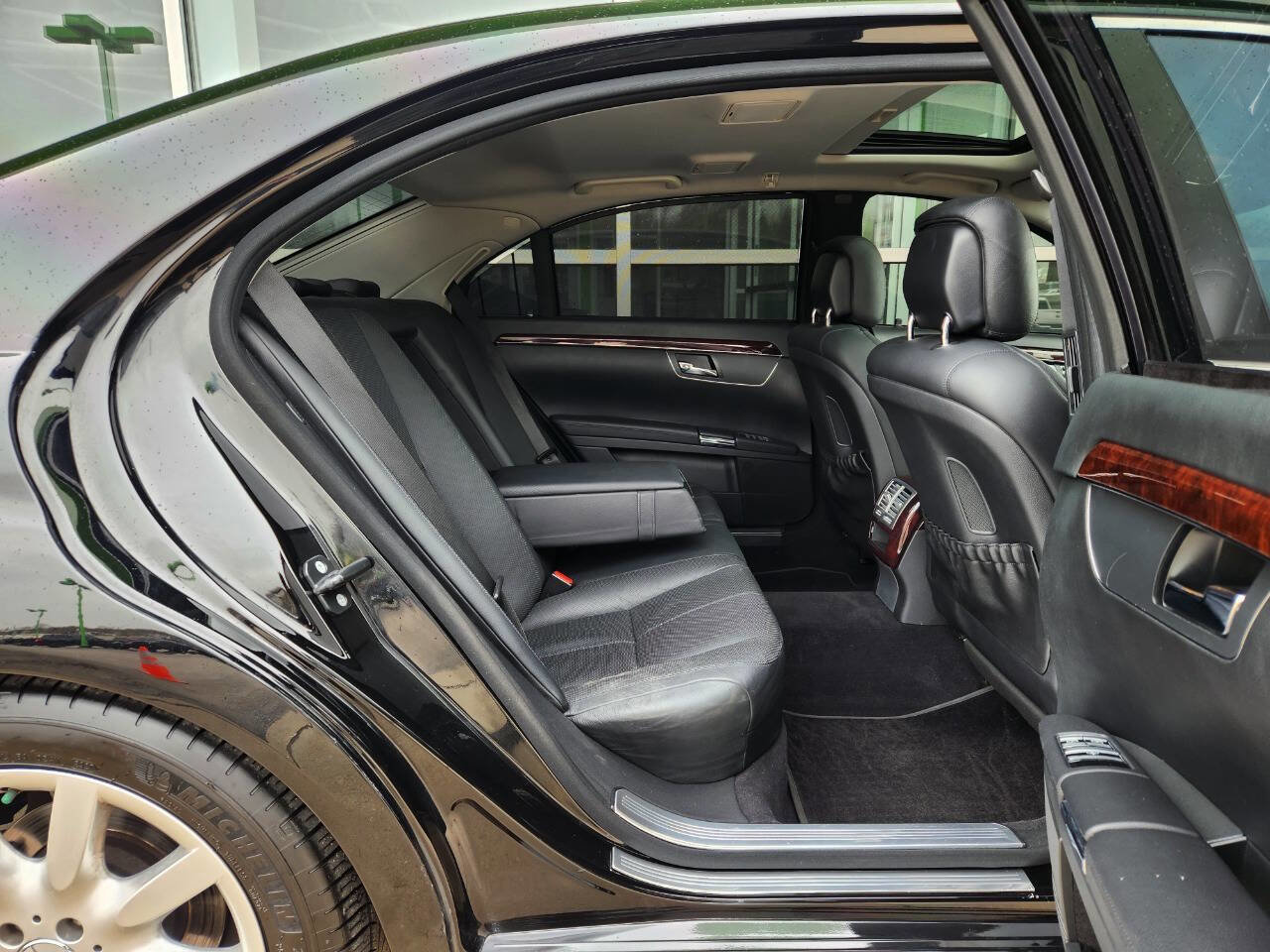 Used 2007 Mercedes-Benz S 550 image 19