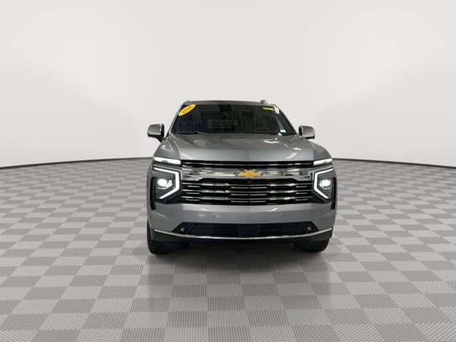 Certified 2026 Chevrolet Suburban Premier w/ Sun And Tow Package AWD/4WD image 3