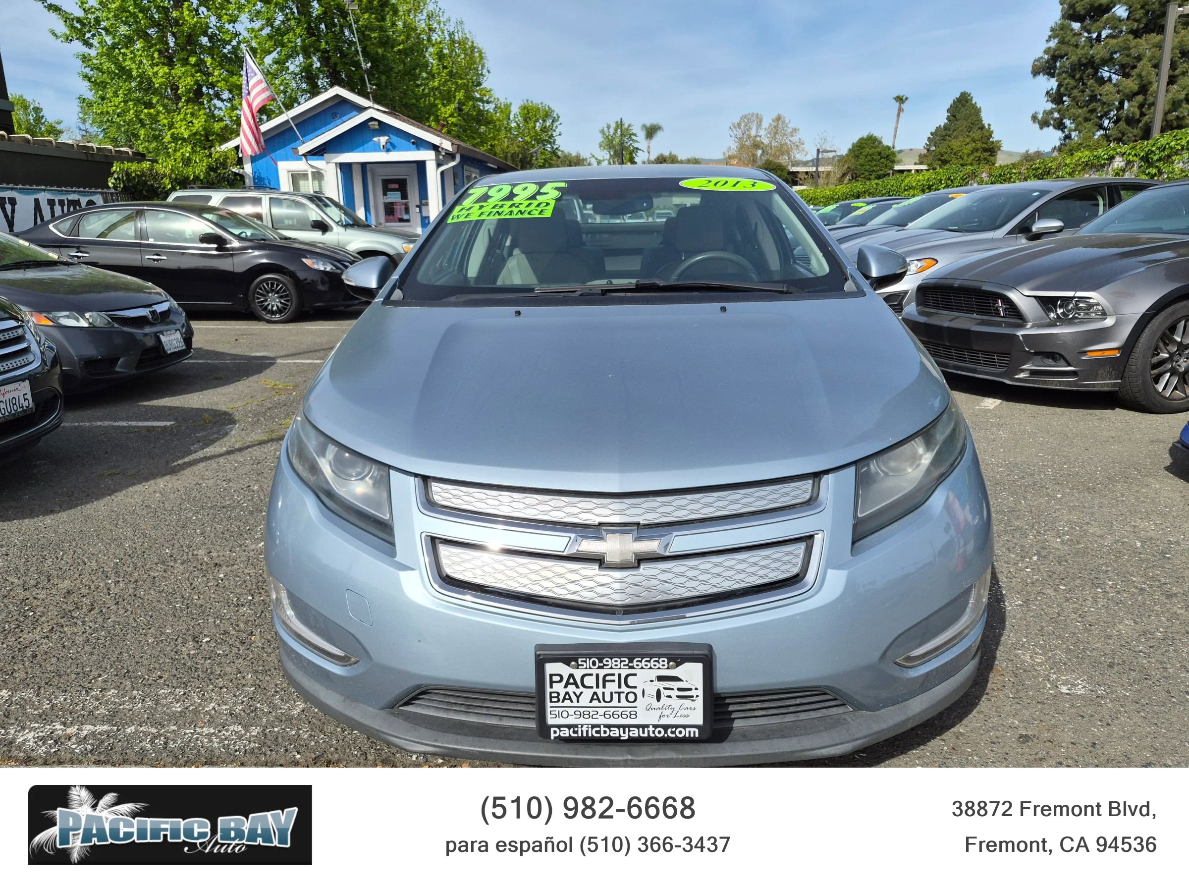 Used 2013 Chevrolet Volt Premium w/ Premium Trim Package image 2