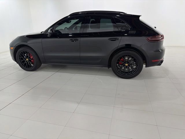 Used 2017 Porsche Macan GTS AWD/4WD image 2