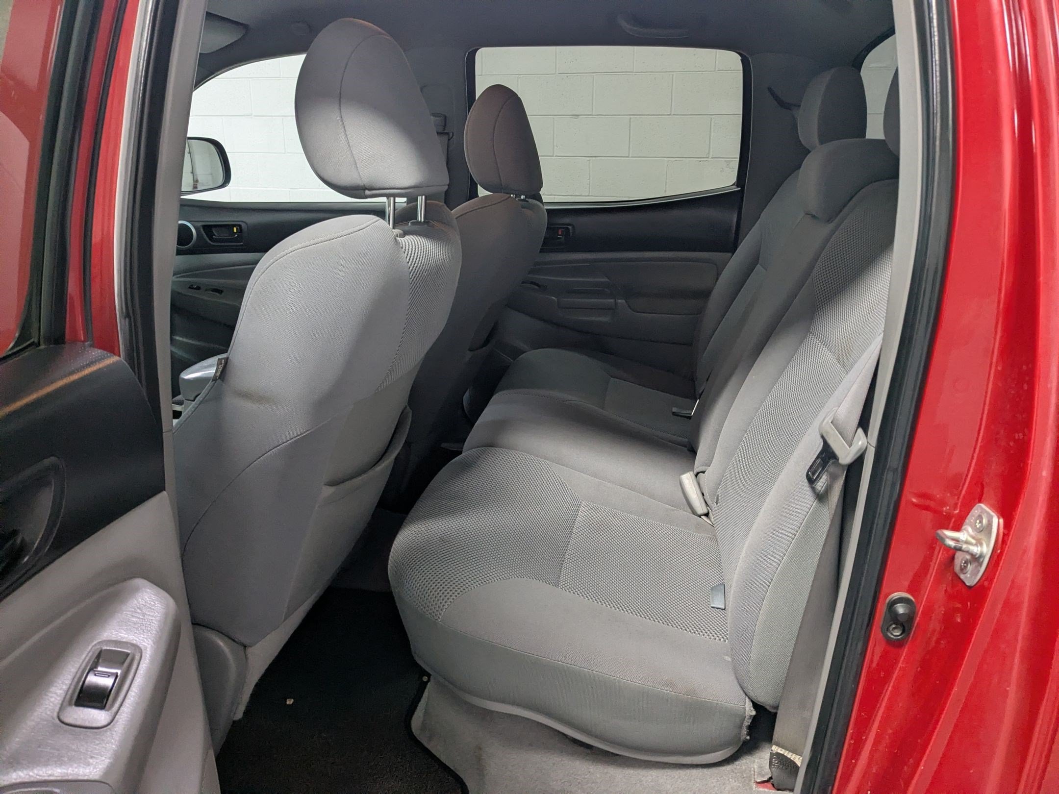 Used 2011 Toyota Tacoma 4x4 Double Cab w/ TRD Off-Road Pkg w/JBL Audio image 22