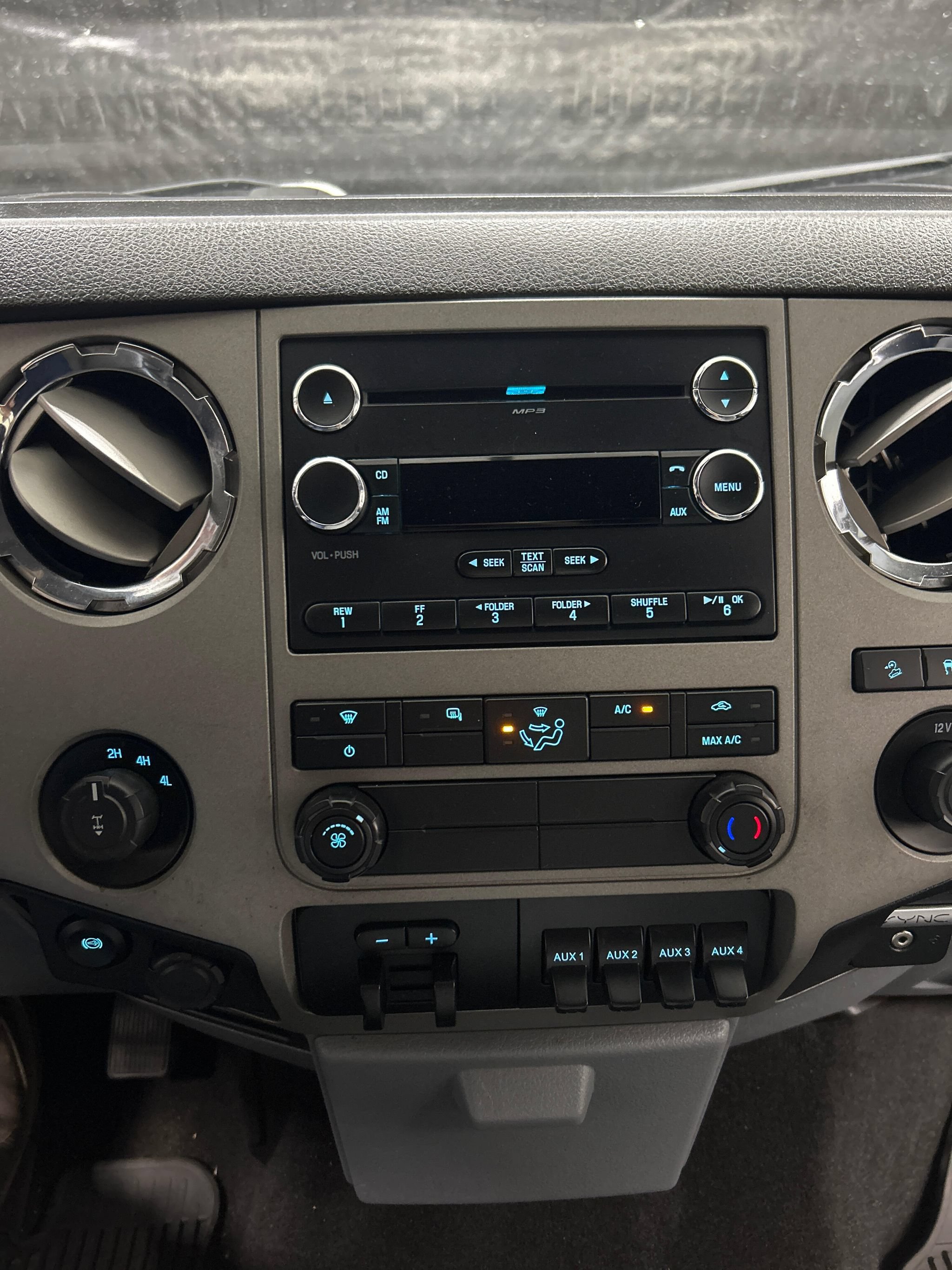 Used 2016 Ford F250 XLT w/ FX4 Off-Road Package AWD/4WD image 15