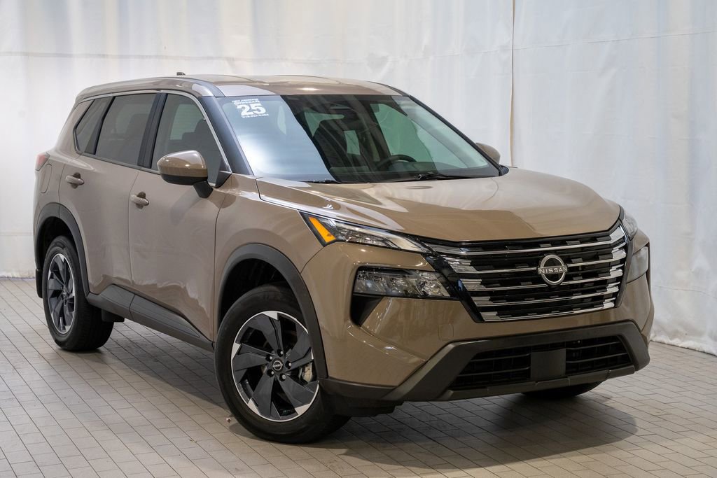 Certified 2025 Nissan Rogue SV image 1