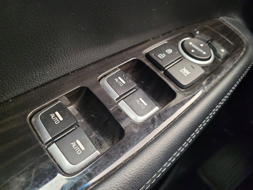 Used 2019 Kia Sorento AWD V6 image 27