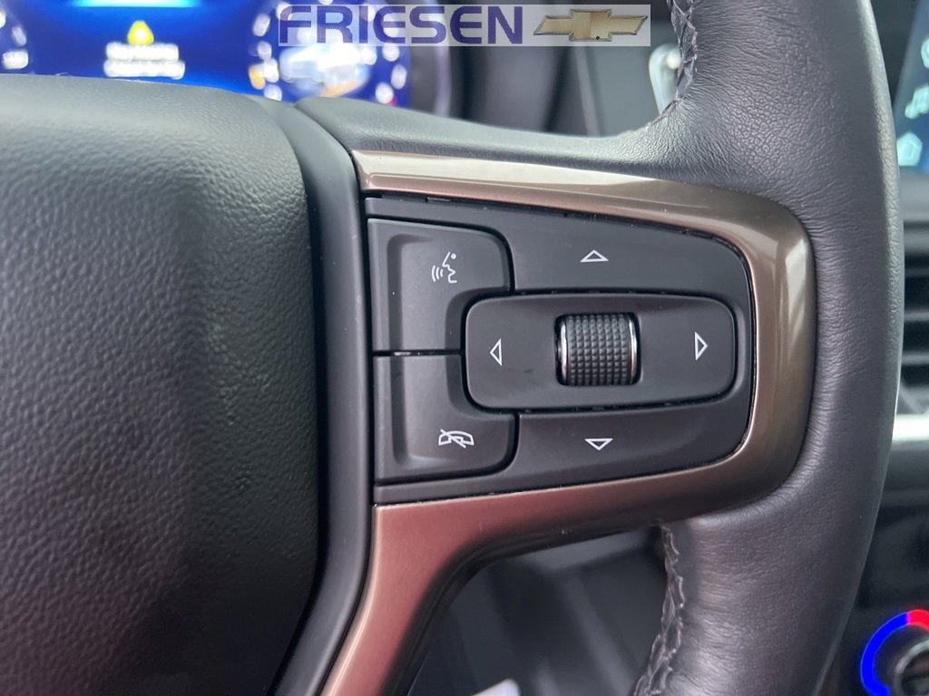 Used 2023 Chevrolet Suburban High Country image 18