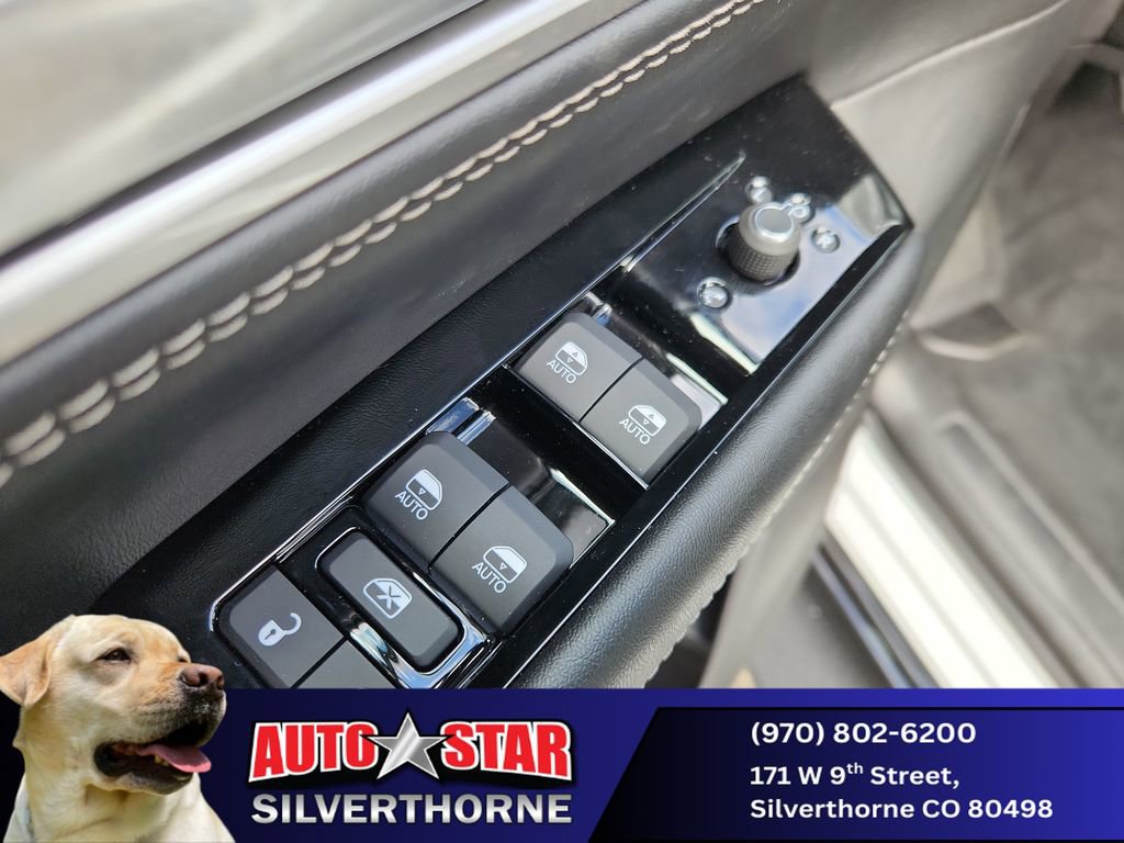 New 2025 Jeep Wagoneer L Series II w/ Convenience Group I image 11