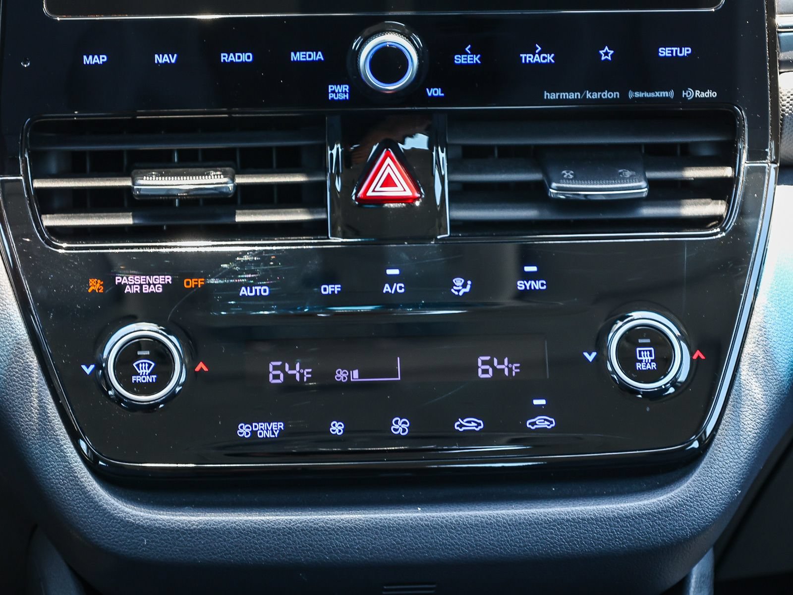Used 2020 Hyundai Ioniq Limited FWD image 15