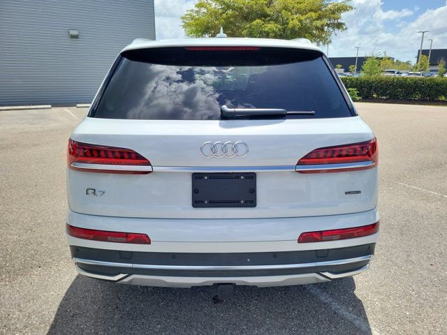 Certified 2023 Audi Q7 2.0T Premium w/ Convenience Package image 6