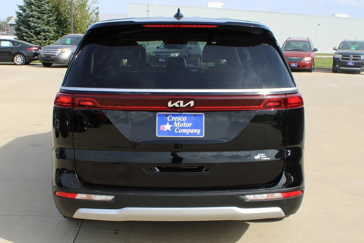 Used 2023 Kia Carnival LX image 6