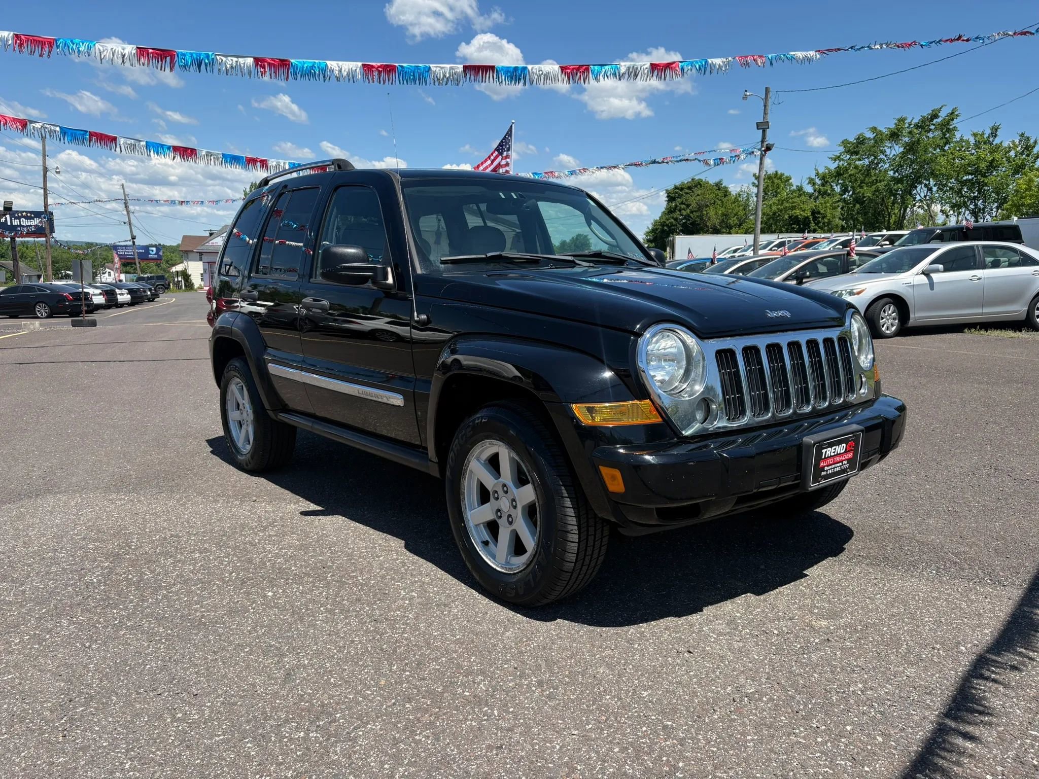Used 2005 Jeep Liberty Limited AWD/4WD image 7