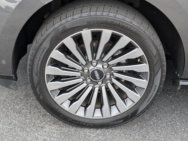 Used 2018 Lincoln Navigator Reserve w/ Technology Package image 34