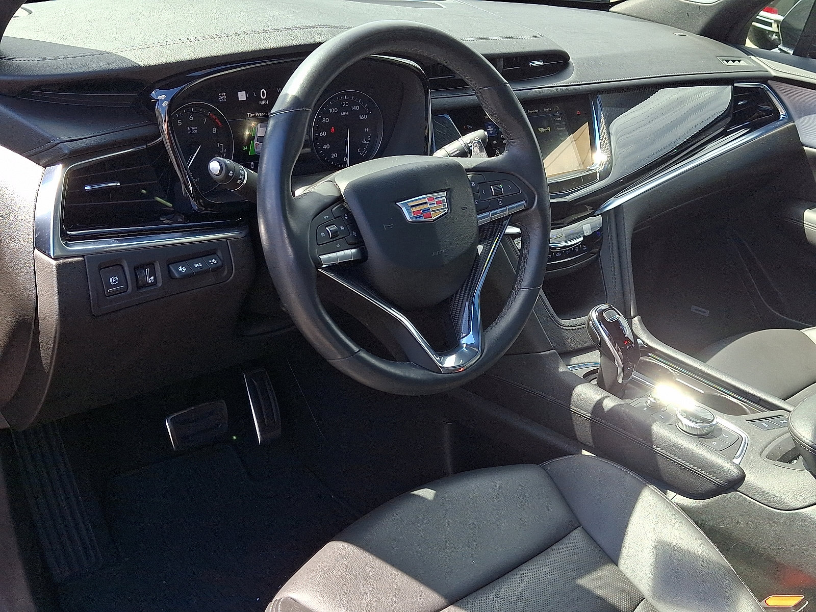 Certified 2024 Cadillac XT6 Sport w/ Technology Package image 15