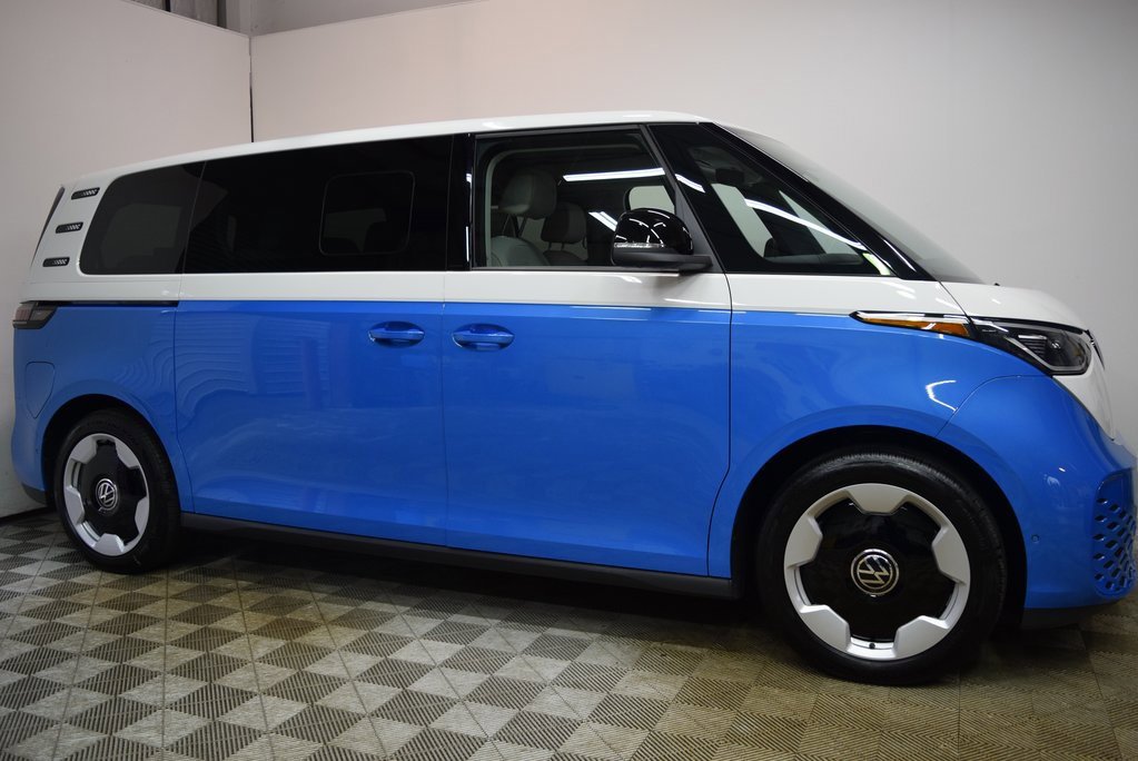 New 2025 Volkswagen ID. Buzz Pro S Plus image 3