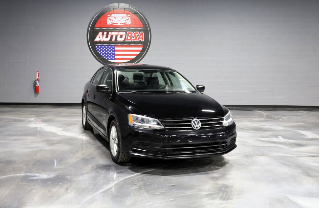 Used 2015 Volkswagen Jetta SE FWD image 1
