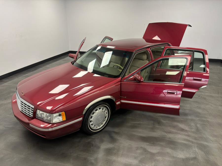 Used 1997 Cadillac De Ville Sedan w/ Comfort/Convenience Pkg image 21