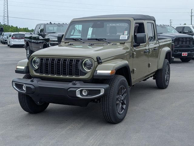New 2026 Jeep Gladiator Sport AWD/4WD image 4
