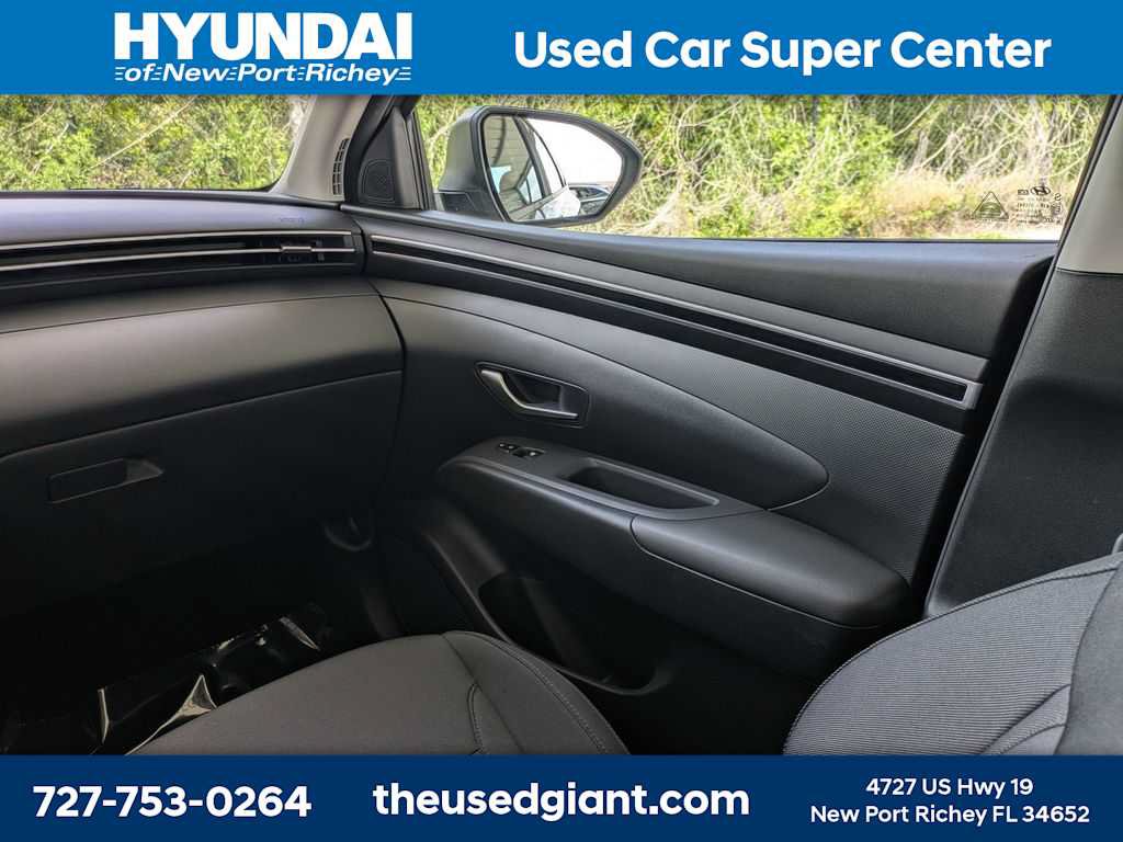 Certified 2024 Hyundai Tucson SE FWD image 17
