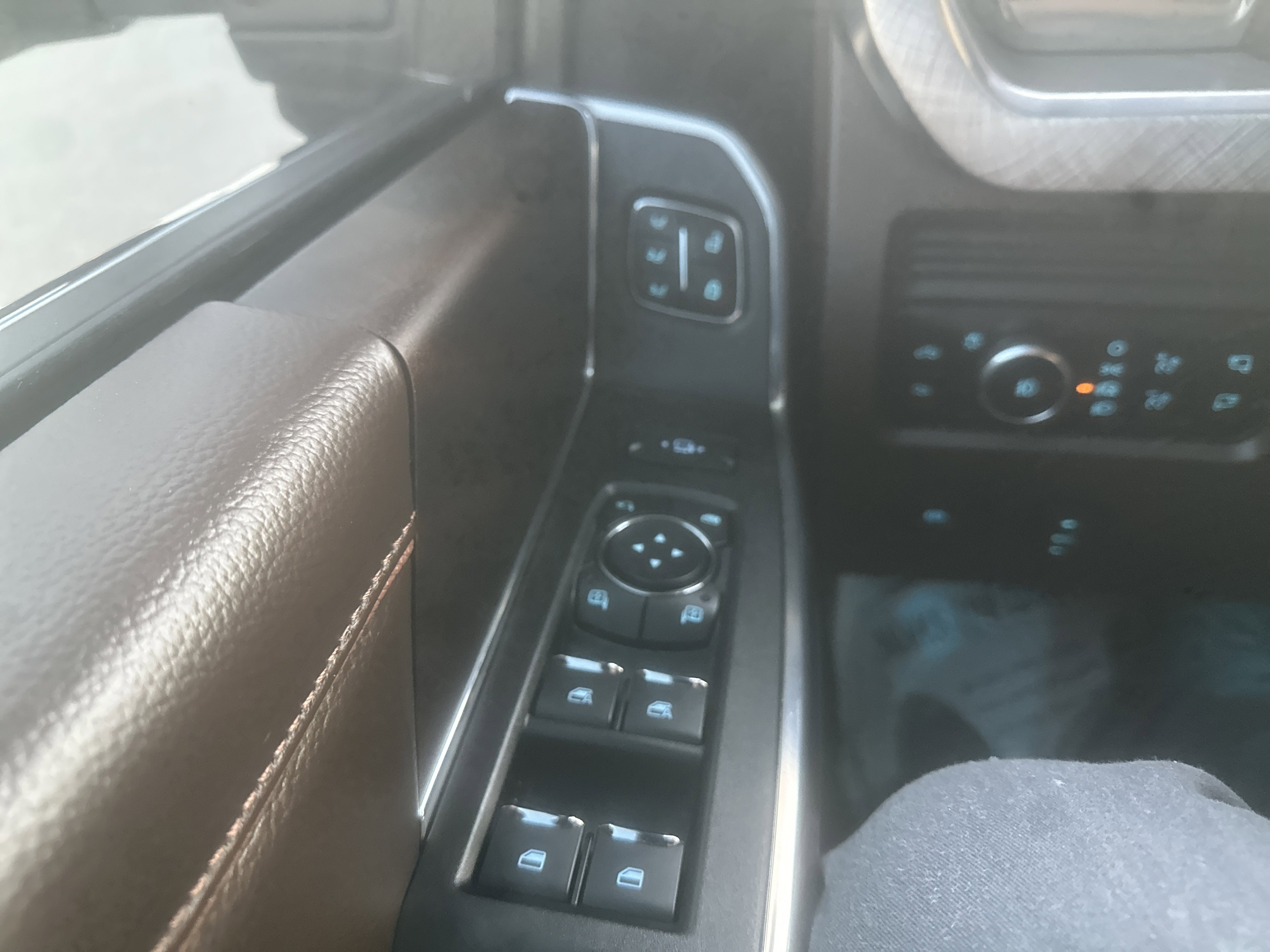 Used 2025 Ford F250 King Ranch w/ Chrome Package image 19