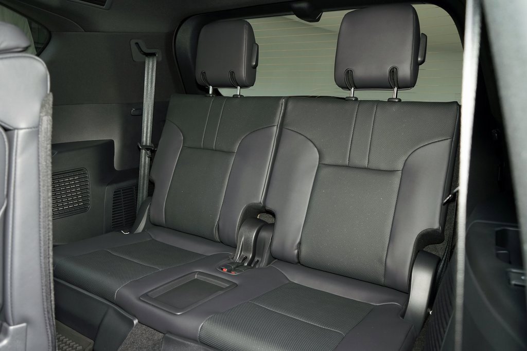 Used 2025 Lexus LX 600 4WD w/ Accessory Package (2T) image 33
