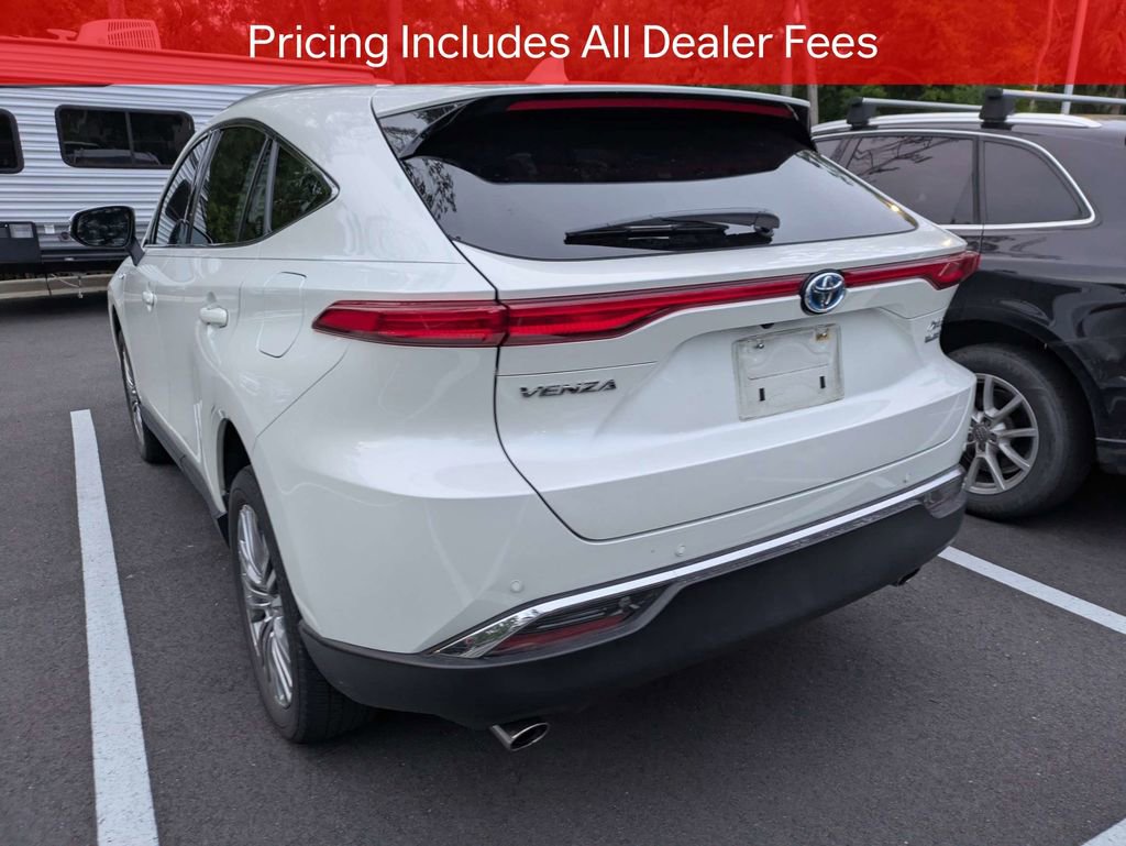Used 2021 Toyota Venza XLE w/ Softex Package AWD/4WD image 5