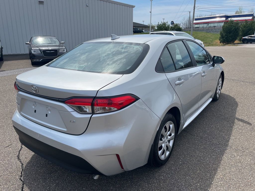 Used 2023 Toyota Corolla LE FWD image 7