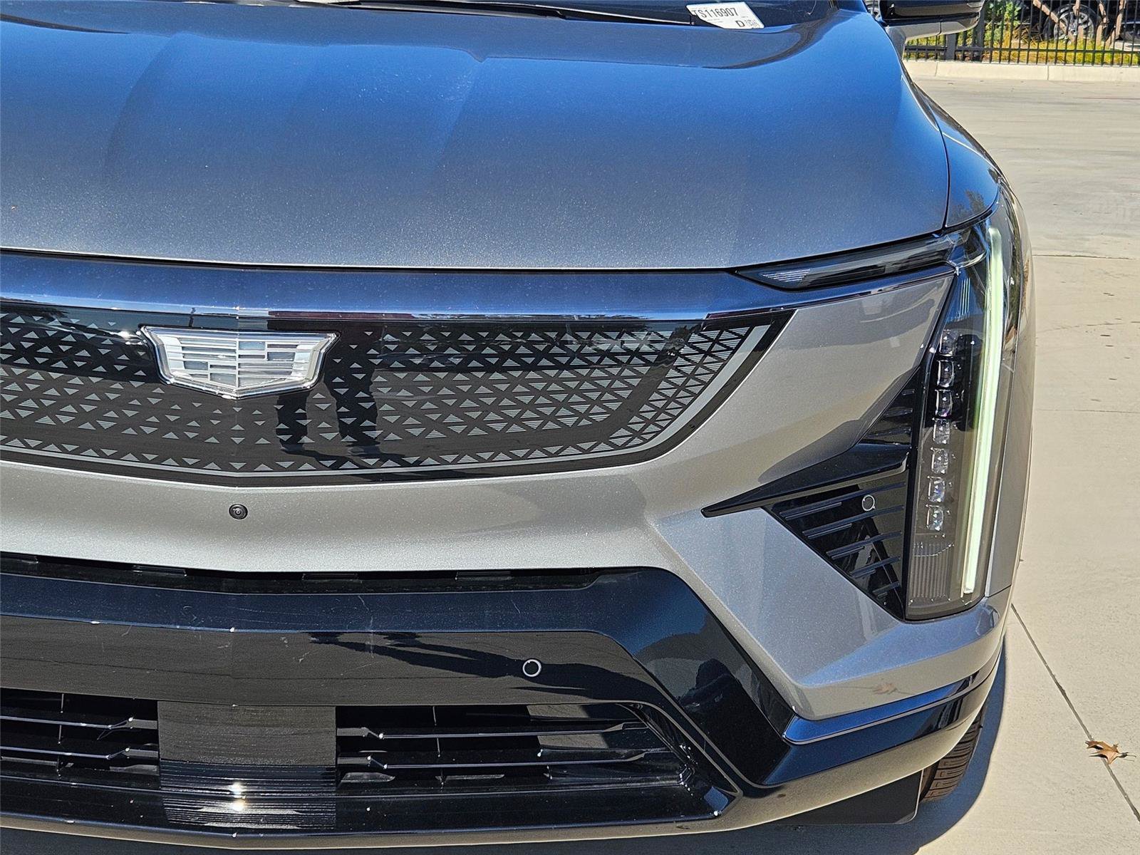New 2026 Cadillac Optiq Sport 1 w/ LPO, Floor Liner Package AWD/4WD image 6