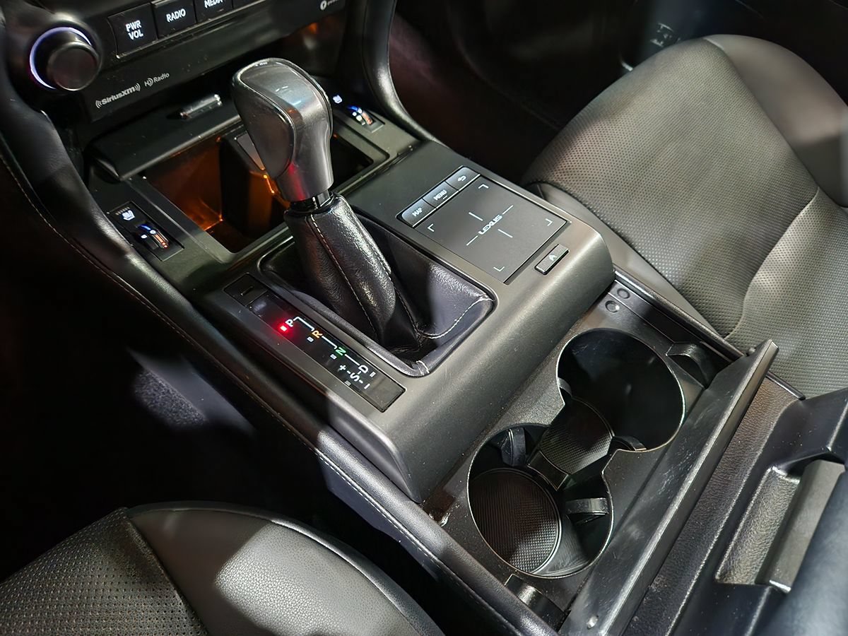 Used 2022 Lexus GX 460 w/ Black Line Special Edition AWD/4WD image 39