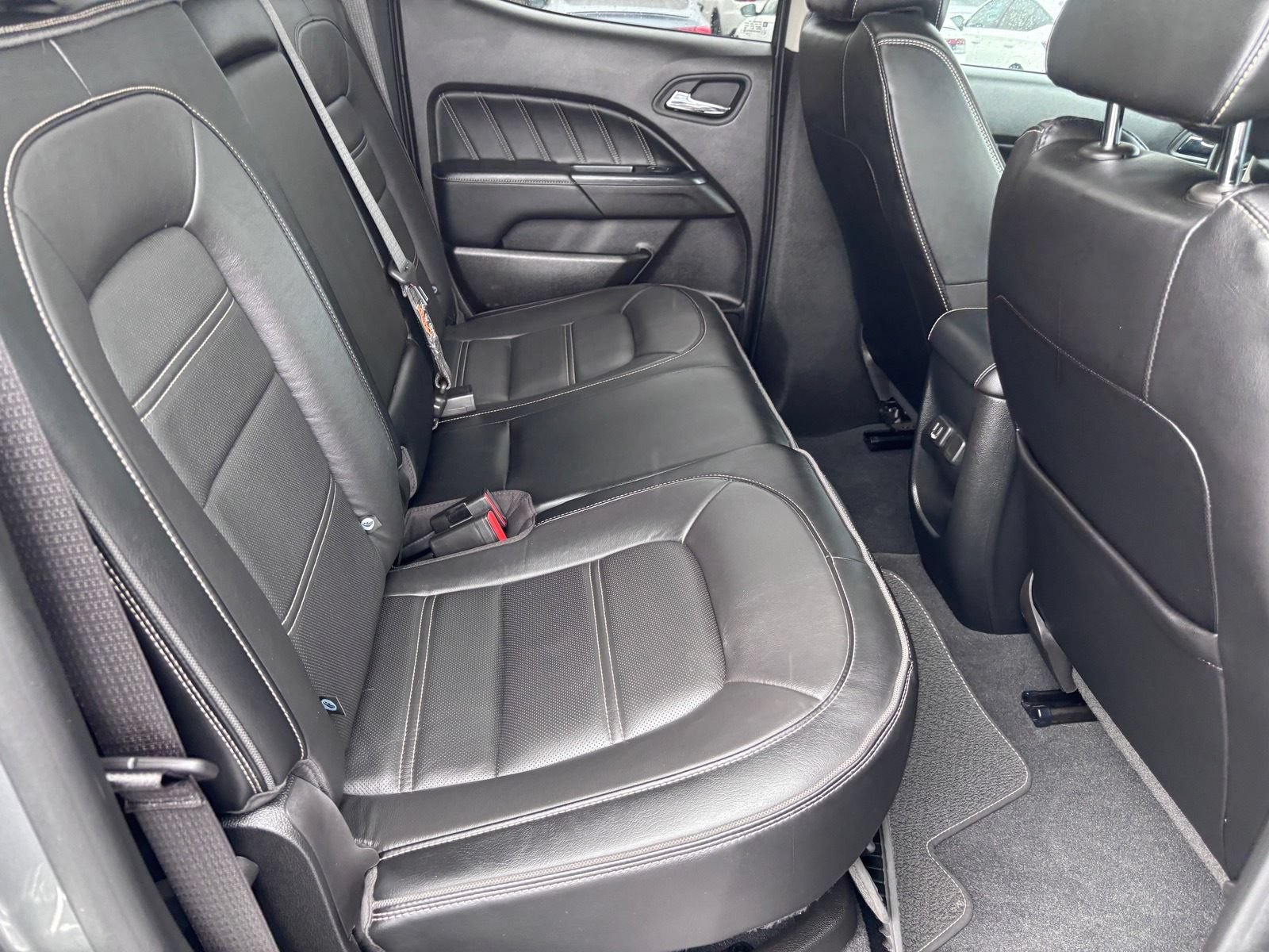 Used 2021 GMC Canyon Denali RWD image 15