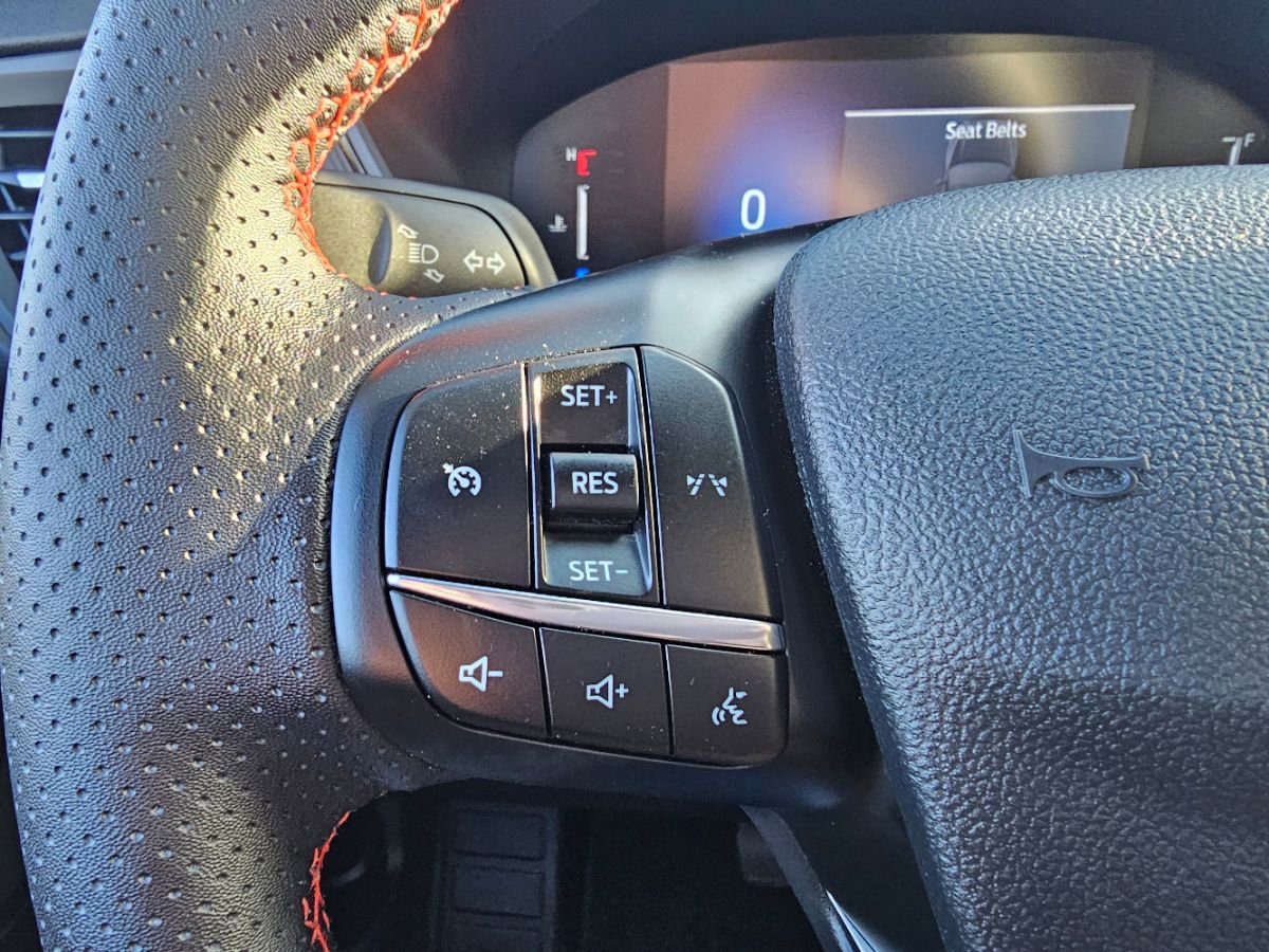 Used 2025 Ford Escape ST-Line Select image 30