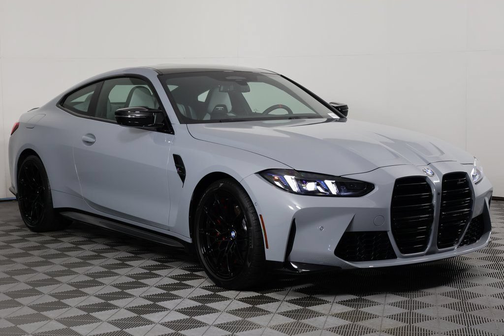 Used 2026 BMW M4 Competition RWD image 3