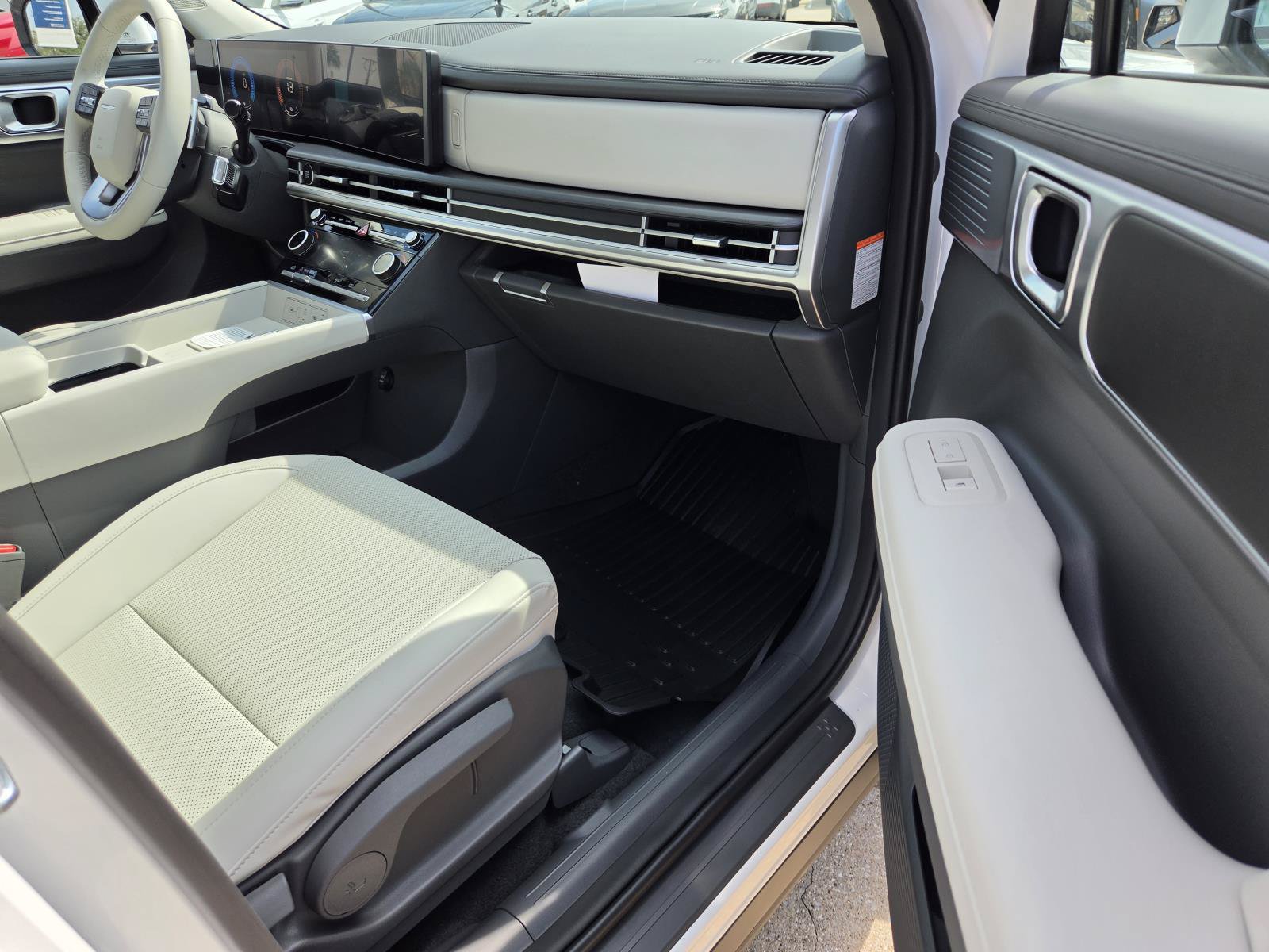 New 2027 Hyundai Santa Fe SEL FWD image 8
