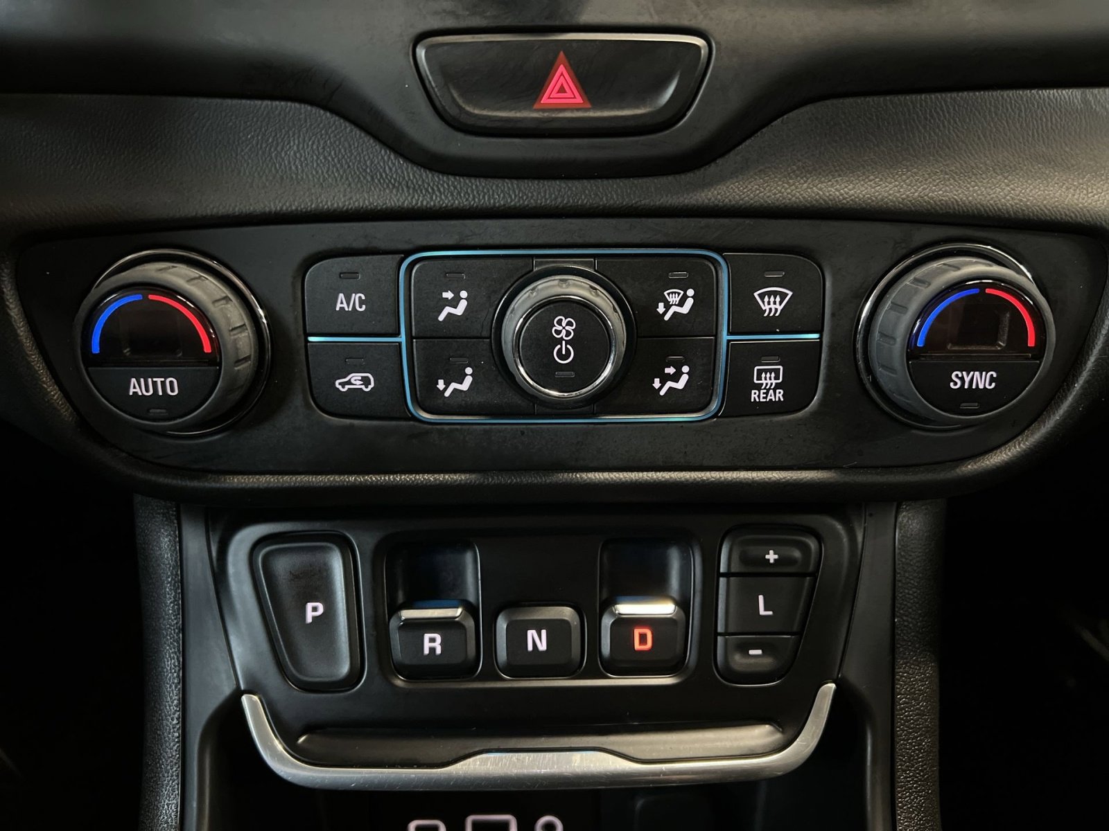 Used 2020 GMC Terrain SLE w/ Driver Convenience Package image 20