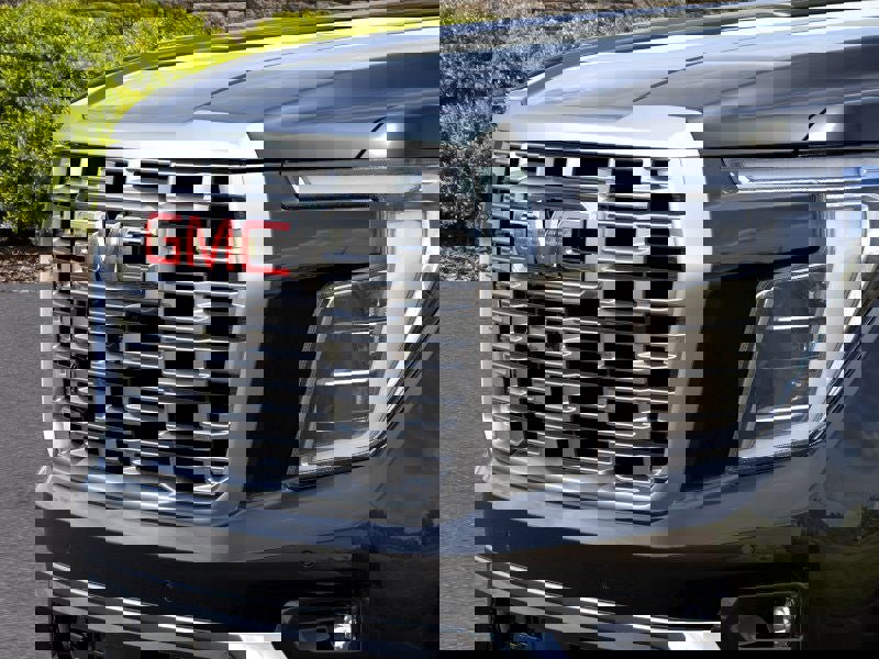 New 2026 GMC Yukon XL Denali image 13