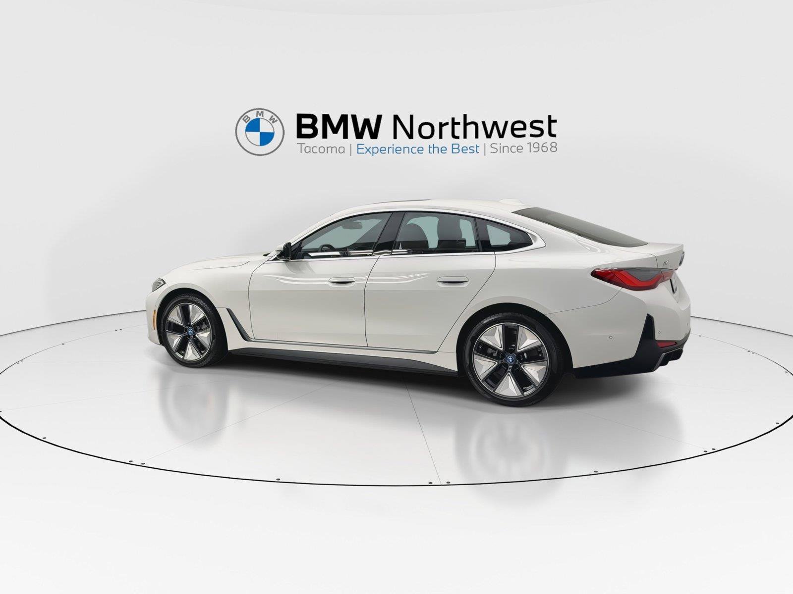 Used 2024 BMW i4 eDrive35 w/ Parking Assistance Package RWD image 12