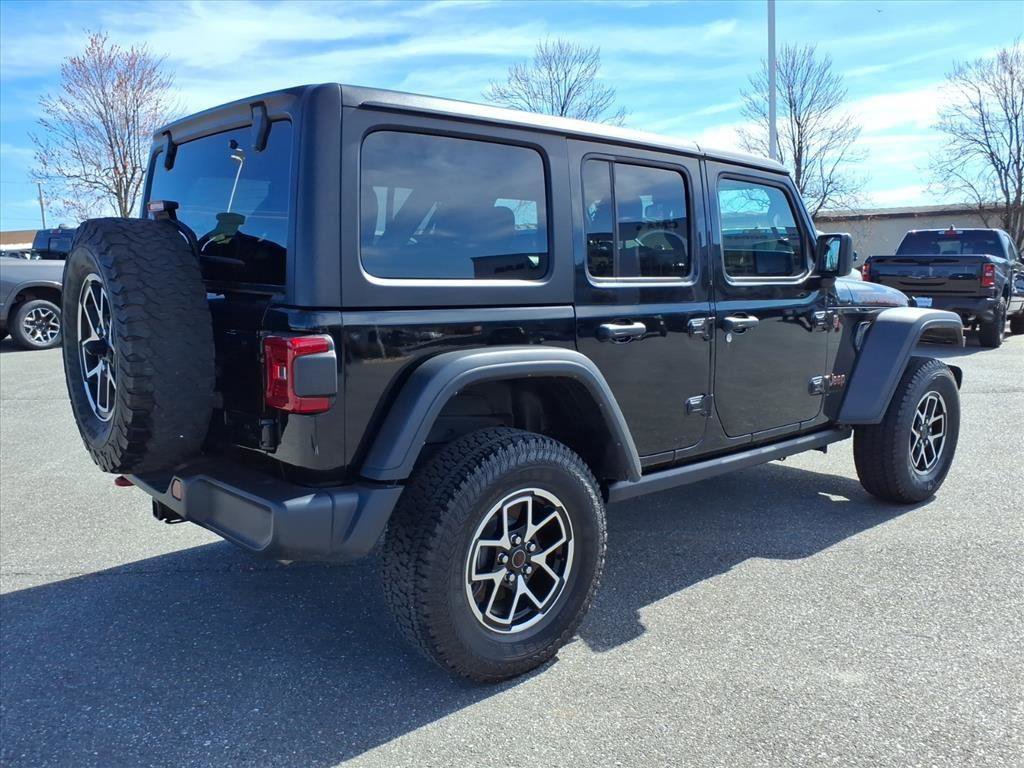 Used 2024 Jeep Wrangler Unlimited Rubicon image 4