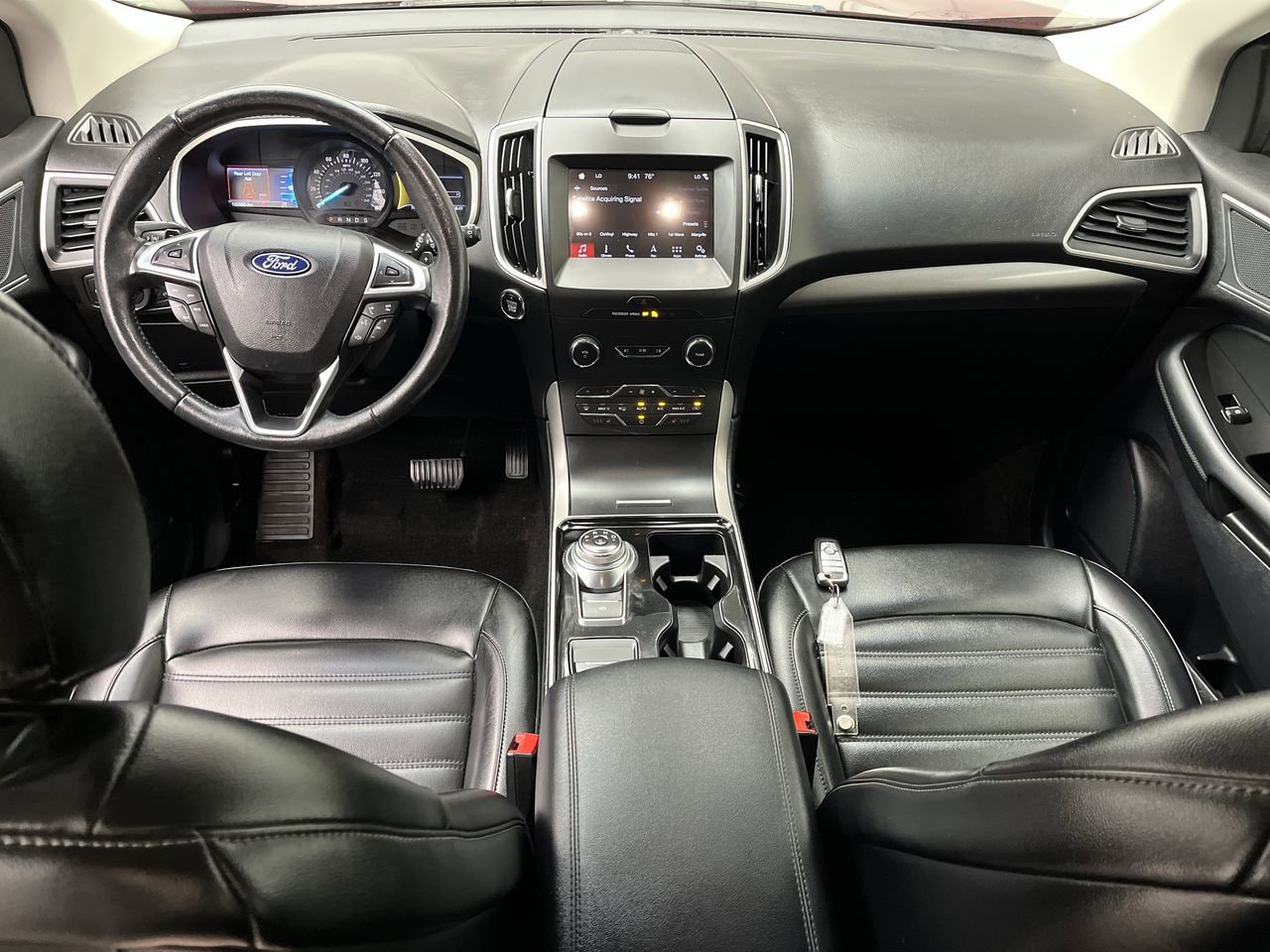 Used 2019 Ford Edge SEL w/ Cold Weather Package AWD/4WD image 4