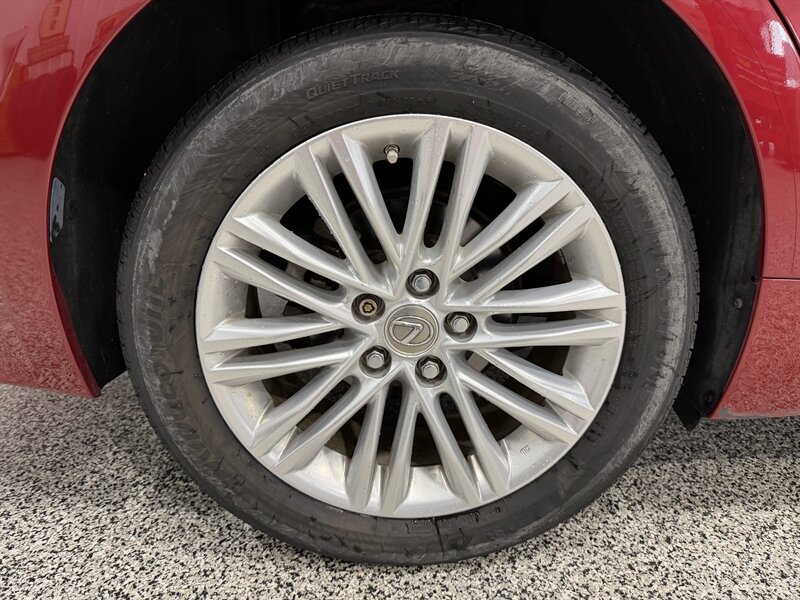 Used 2015 Lexus ES 350 w/ Luxury Package FWD image 28
