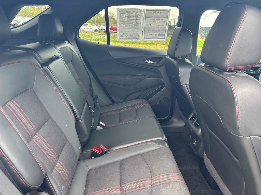 Used 2024 Chevrolet Equinox RS AWD/4WD image 33