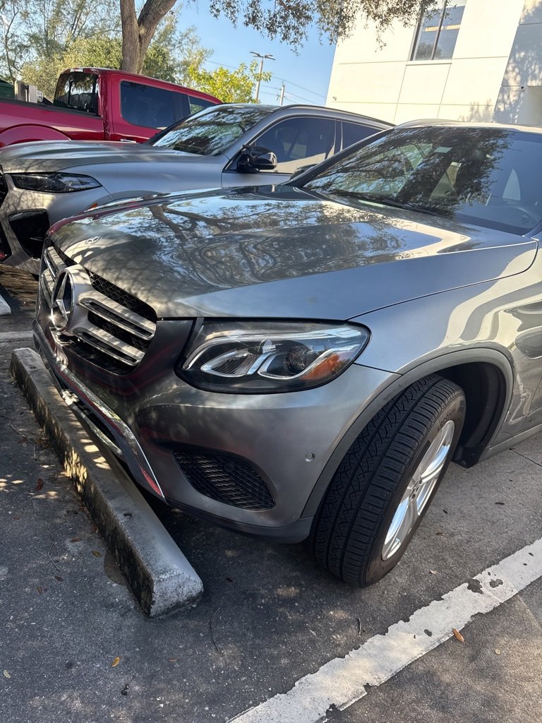 Used 2018 Mercedes-Benz GLC 300 image 1
