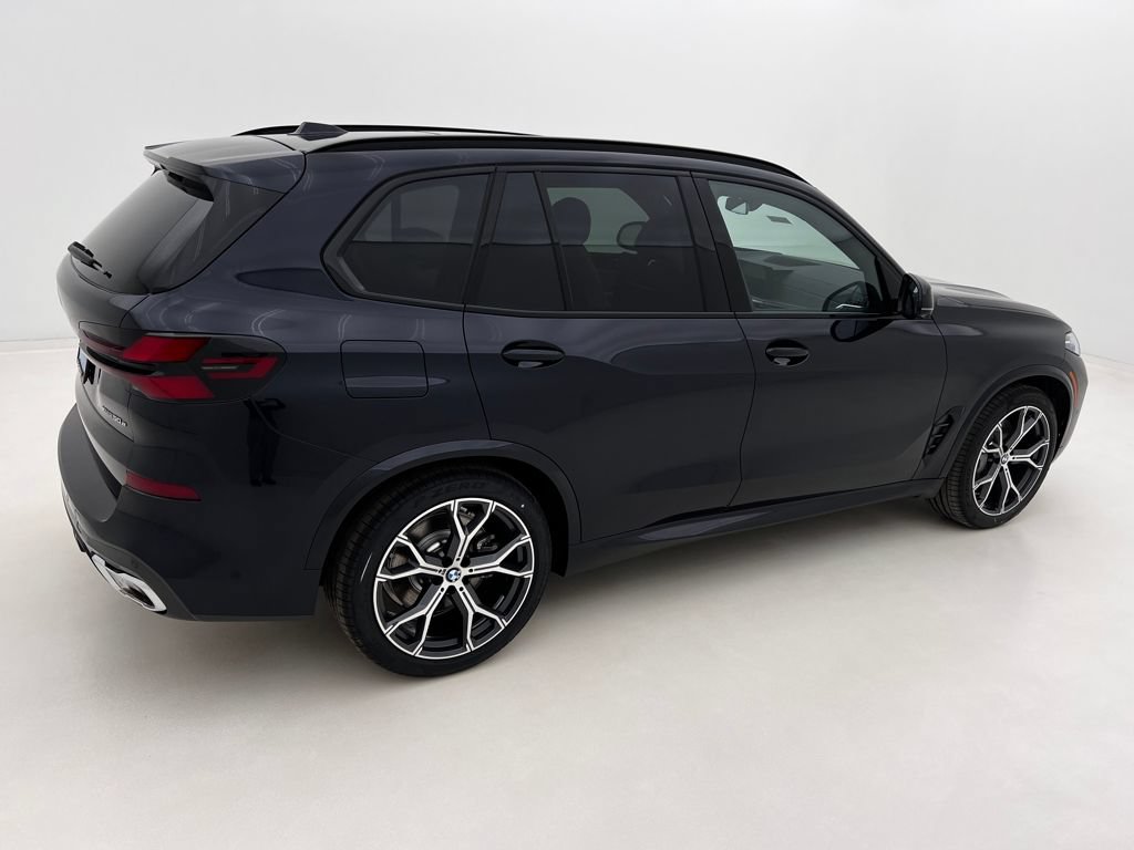 New 2026 BMW X5 xDrive50e w/ M Sport Package AWD/4WD image 4