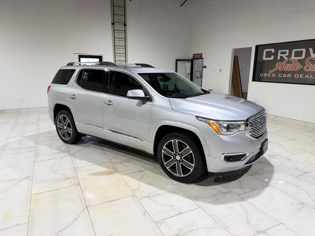 Used 2019 GMC Acadia Denali w/ Technology Package FWD image 3