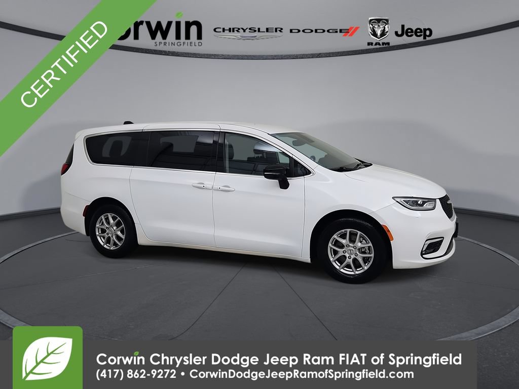Certified 2024 Chrysler Pacifica Touring-L