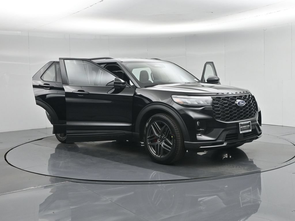 New 2026 Ford Explorer ST-Line w/ ST-Line Street Pack RWD image 33